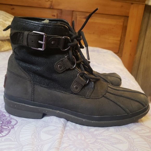 Ugg Cecile Duck Boots Women's Size 8 Waterproof Black Leather+Sherpa Gorpcore - Picture 5 of 16